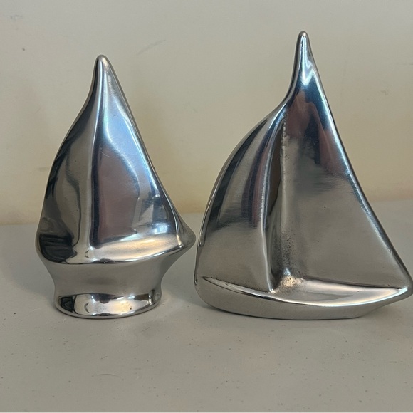 Set of Hoselton Canada Signed Aluminum Sailboats - Picture 1 of 14